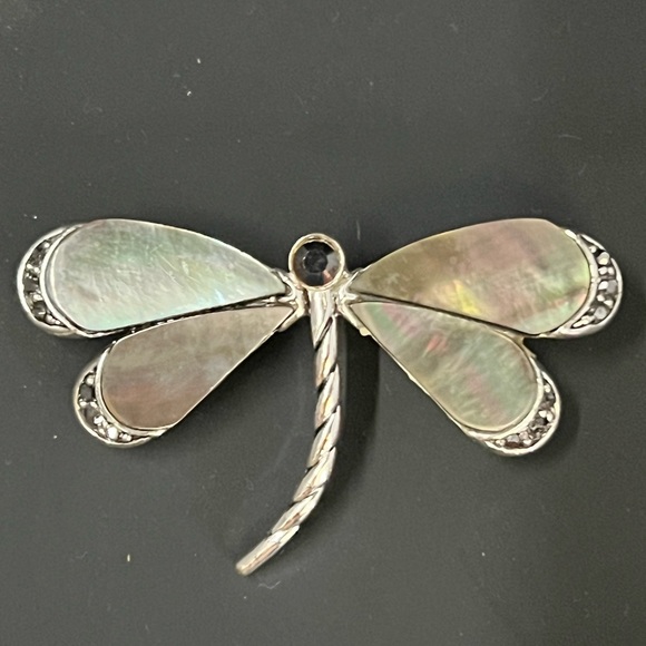 MOP Dragonfly Brooch - Picture 3 of 4
